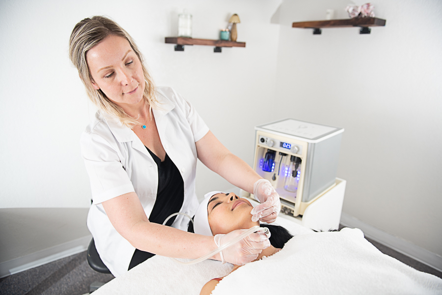 Luxury Facials in Calabasas, CA – Brighten, Rejuvenate & Glow